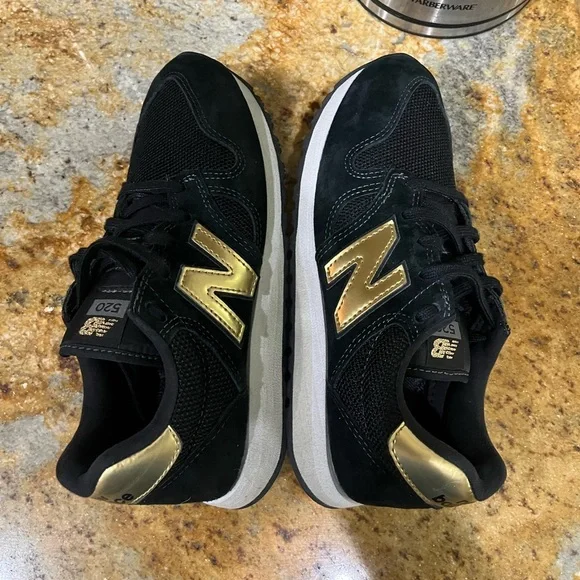 New Balance 520 size 6.5 - Picture 8 of 9